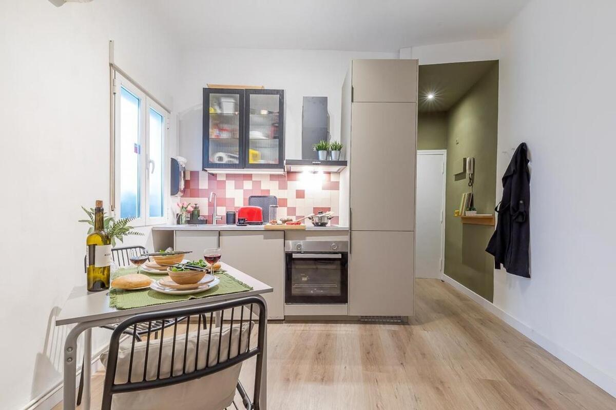 Charming Modern In Lavapies Madrid